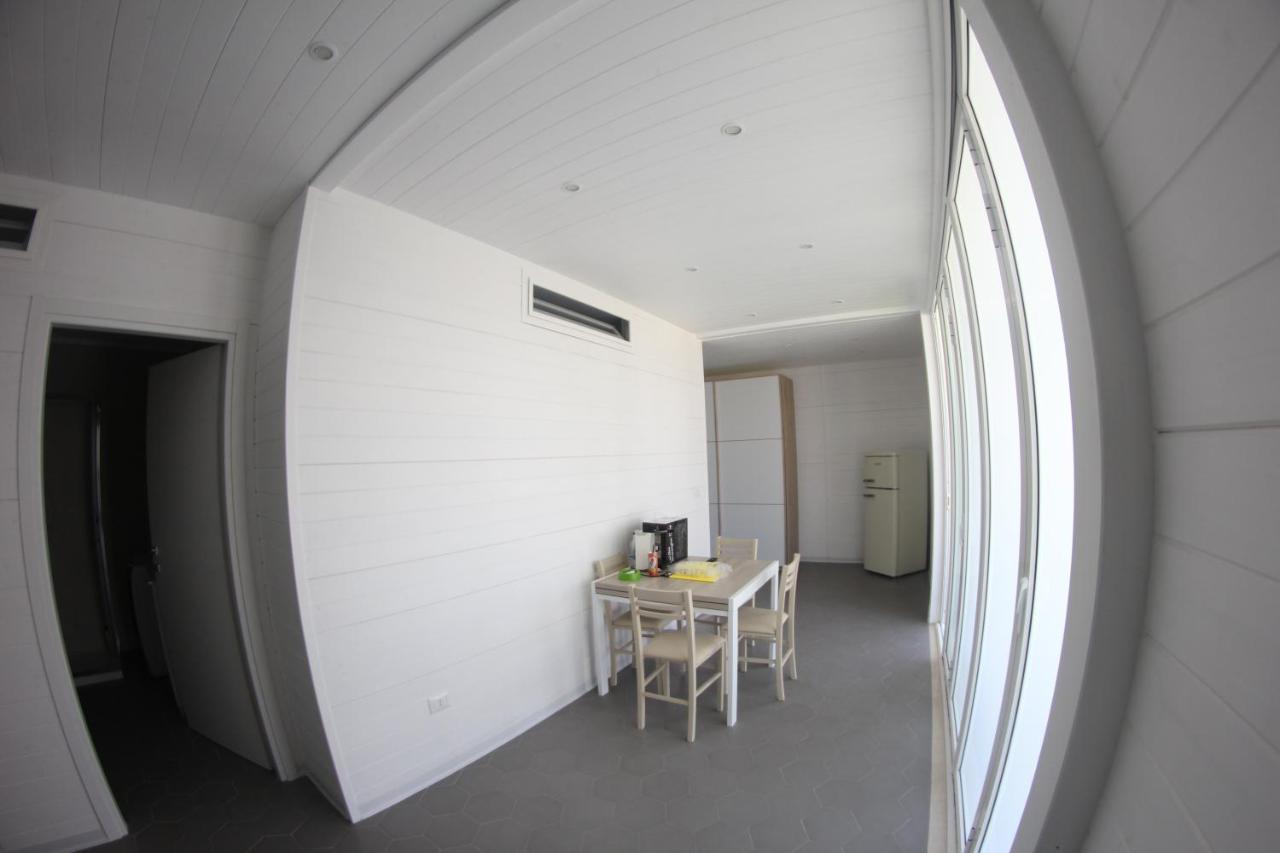 Aurora Beach & Suite Margherita Di Savoia Exterior foto